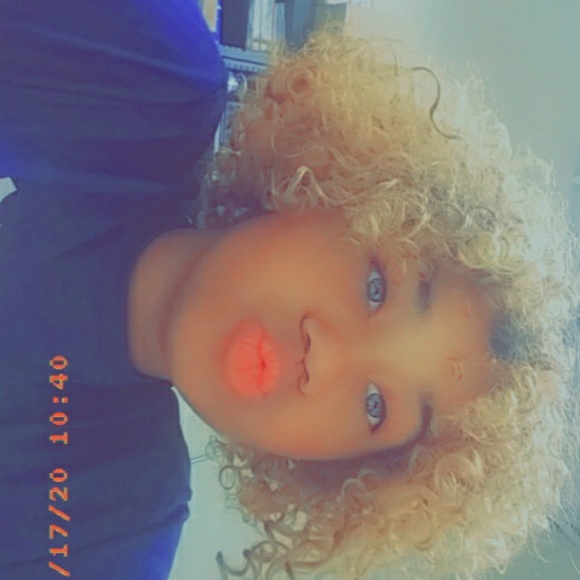 Meet your Posher, Lequayla - Picture 1 of 1